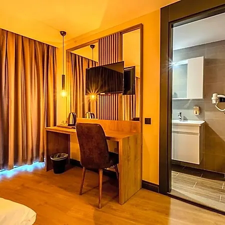 Hotell Leliko *